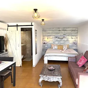 Casita Risa Viñuela